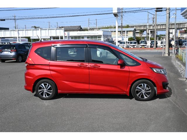 フリード+ G・ホンダセンシング 純正ナビ Rカメラ ETC アルミホイール LEDライト 両側Pスライドドア プリクラッシュ Bモニター ワンオーナー 両側オートスライドドア パワーウインド スマートキー 両席エアバック PS(8枚目)