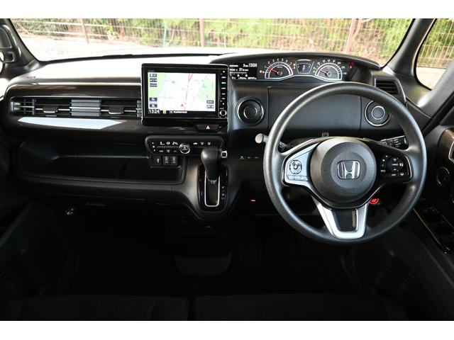 N-BOXカスタム G・Lホンダセンシング 純正8INナビ Rカメラ ETC FRドラレコ アルミホイール LEDライト 左PWスライドドア 左フロント部損傷あり 地デジTV 整備記録簿 助手席エアバッグ キーレス アイドリングST リアカメラ(10枚目)