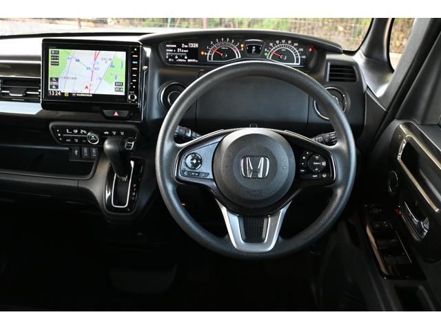 N-BOXカスタム G・Lホンダセンシング 純正8INナビ Rカメラ ETC FRドラレコ アルミホイール LEDライト 左PWスライドドア 左フロント部損傷あり 地デジTV 整備記録簿 助手席エアバッグ キーレス アイドリングST リアカメラ(11枚目)