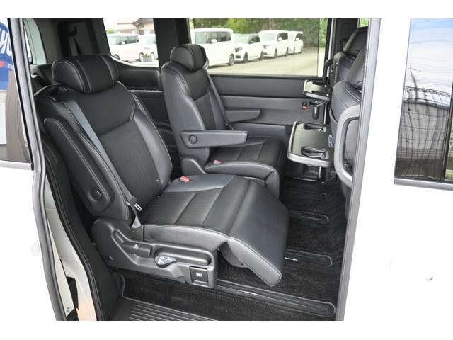 ステップワゴン e:HEVスパーダ ホンダセンシング 純正11.4INナビ マルチビューカメラ ETC FRドラレコ 障害物センサー シートヒーター オットマン PWゲート アルミホイール LEDライト 両側Pスライドドア ホンダコネク(23枚目)