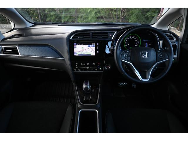 シャトル ハイブリッドXスタイルエディション 追突軽減ブレーキ 純正ナビ Rカメラ ETC アルミホイール LEDライト USB 地デジ オートエアコン サイドエアバック クルコン LEDヘッド パワーステアリング ナビTV DVD再生可 ABS(10枚目)