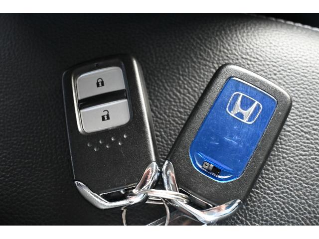 シャトル ハイブリッドXスタイルエディション 追突軽減ブレーキ 純正ナビ Rカメラ ETC アルミホイール LEDライト USB 地デジ オートエアコン サイドエアバック クルコン LEDヘッド パワーステアリング ナビTV DVD再生可 ABS(15枚目)