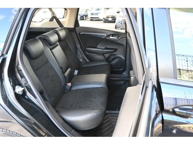 シャトル ハイブリッドXスタイルエディション 追突軽減ブレーキ 純正ナビ Rカメラ ETC アルミホイール LEDライト USB 地デジ オートエアコン サイドエアバック クルコン LEDヘッド パワーステアリング ナビTV DVD再生可 ABS(17枚目)