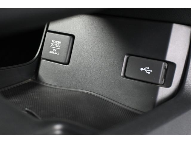 シビック ハッチバックホンダセンシング 純正ナビ Rカメラ ETC Fドラレコ シートヒーター LEDライト リモコンエンジンスターター ENKEIアルミホイール 柿本マフラー BLITZサス オートクルーズ Aストップ リアカメラ 記録簿(14枚目)