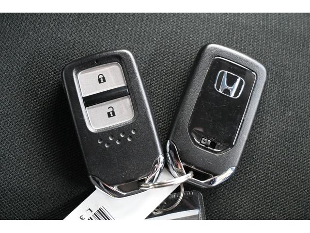 シビック ハッチバックホンダセンシング 純正ナビ Rカメラ ETC Fドラレコ シートヒーター LEDライト リモコンエンジンスターター ENKEIアルミホイール 柿本マフラー BLITZサス オートクルーズ Aストップ リアカメラ 記録簿(15枚目)