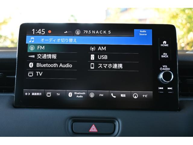 ヴェゼル ｅ：ＨＥＶＺ　ホンダセンシング　ホンダコネクトディスプレイナビ　マルチビューカメラ　２．０ＥＴＣ　Ｆドラレコ　障害物センサー　シートヒーター　ＰＷゲート　アルミホイール　ＬＥＤライト　当社試乗車　スマキ　Ｐトランク（2枚目）