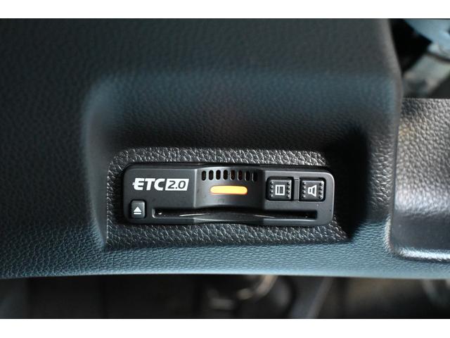 ヴェゼル ｅ：ＨＥＶＺ　ホンダセンシング　ホンダコネクトディスプレイナビ　マルチビューカメラ　２．０ＥＴＣ　Ｆドラレコ　障害物センサー　シートヒーター　ＰＷゲート　アルミホイール　ＬＥＤライト　当社試乗車　スマキ　Ｐトランク（18枚目）