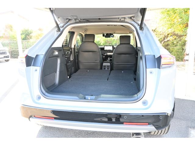 ヴェゼル ｅ：ＨＥＶＺ　ホンダセンシング　ホンダコネクトディスプレイナビ　マルチビューカメラ　２．０ＥＴＣ　Ｆドラレコ　障害物センサー　シートヒーター　ＰＷゲート　アルミホイール　ＬＥＤライト　当社試乗車　スマキ　Ｐトランク（29枚目）