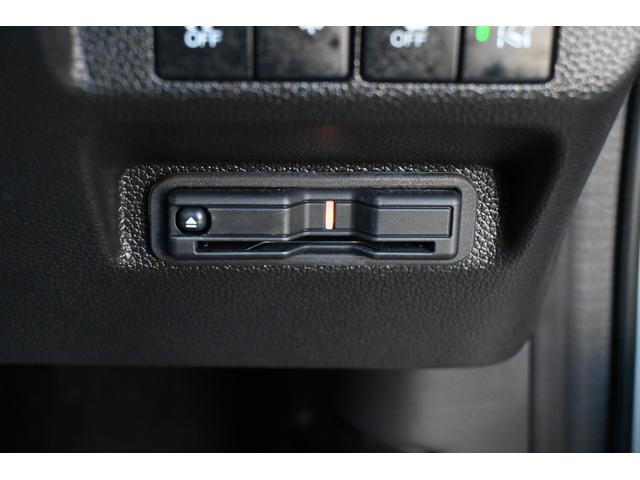 フリードハイブリッド ハイブリッド・Gブラックスタイル ホンダセンシング 純正ナビ Rカメラ 2.0ETC FRドラレコ シートヒーター アルミホイール LEDライト 両側Pスライドドア W電動ドア 衝突軽減ブレーキ オートクルーズコントロール キーフリー(15枚目)