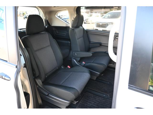 フリードハイブリッド ハイブリッド・Gブラックスタイル ホンダセンシング 純正ナビ Rカメラ 2.0ETC FRドラレコ シートヒーター アルミホイール LEDライト 両側Pスライドドア W電動ドア 衝突軽減ブレーキ オートクルーズコントロール キーフリー(19枚目)