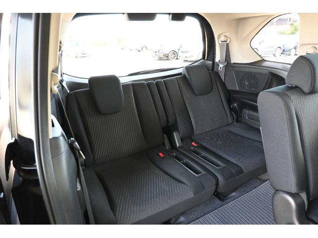 フリード Gエアロ 純正ナビ ワンセグ Rカメラ ETC アルミホイール HIDライト左PWスライドドア 助手席エアバッグ 1セグ 盗難防止 インテリキー 1オーナー車 キーレスエントリ エアバック パワーステアリング(18枚目)