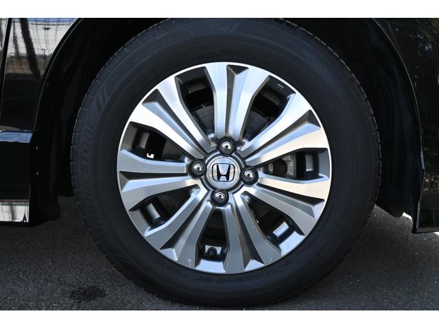 フリード Gエアロ 純正ナビ ワンセグ Rカメラ ETC アルミホイール HIDライト左PWスライドドア 助手席エアバッグ 1セグ 盗難防止 インテリキー 1オーナー車 キーレスエントリ エアバック パワーステアリング(23枚目)