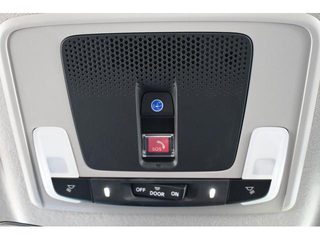ヴェゼル ｅ：ＨＥＶＺ　ホンダセンシング　ホンダコネクトディスプレイナビ　Ｒカメラ　２．０ＥＴＣ　ＦＲドラレコ　障害物センサー　シートヒーター　ＰＷゲート　アルミホイール　ＬＥＤライト　衝突回避支援ブレーキ機能　１オナ（16枚目）