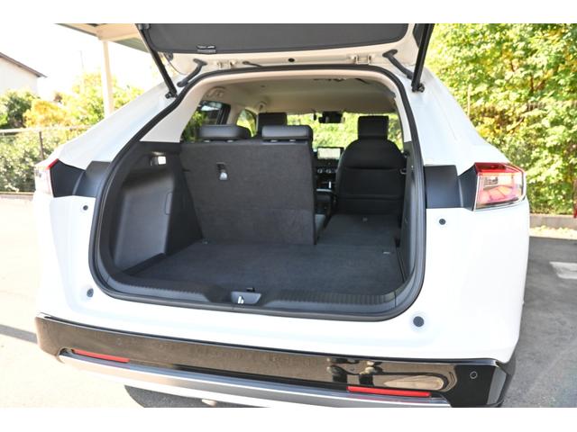 ヴェゼル ｅ：ＨＥＶＺ　ホンダセンシング　ホンダコネクトディスプレイナビ　Ｒカメラ　２．０ＥＴＣ　ＦＲドラレコ　障害物センサー　シートヒーター　ＰＷゲート　アルミホイール　ＬＥＤライト　衝突回避支援ブレーキ機能　１オナ（25枚目）