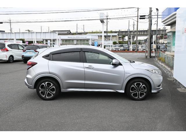 ヴェゼル ハイブリッドZ・ホンダセンシング 純正ナビ フルセグ Rカメラ ETC 革シート PWシート シートヒーター アルミホイール LEDライト 整備記録簿 横滑防止装置 バックガイドモニター シートH USB ナビTV AC ABS(8枚目)