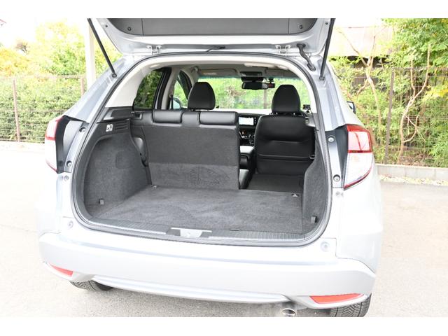 ヴェゼル ハイブリッドZ・ホンダセンシング 純正ナビ フルセグ Rカメラ ETC 革シート PWシート シートヒーター アルミホイール LEDライト 整備記録簿 横滑防止装置 バックガイドモニター シートH USB ナビTV AC ABS(22枚目)