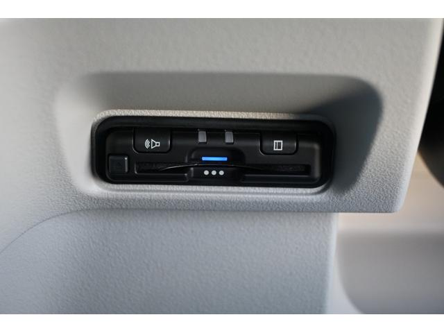 Ｎ－ＢＯＸ スロープ　登録済未使用車　ホンダセンシング　純正８ＩＮナビ　Ｒカメラ　ＥＴＣ　Ｆドラレコ　障害物センサー　ＬＥＤライト　左ＰＷスライドドア　ＵＳＢ　福祉車両　Ｂカメラ　クリアランスソナー　アイドリングストップ（17枚目）