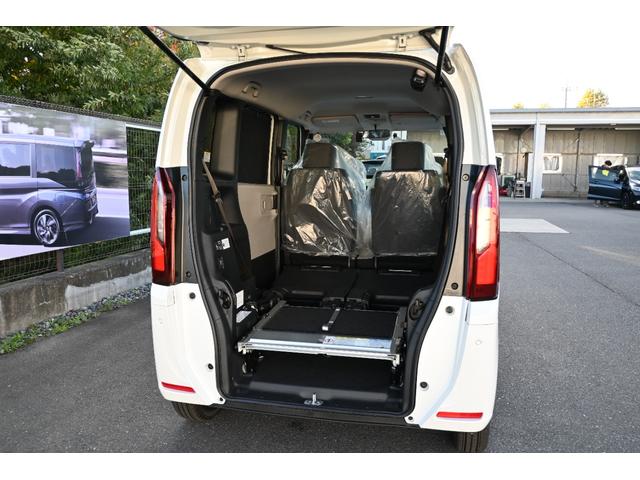 Ｎ－ＢＯＸ スロープ　登録済未使用車　ホンダセンシング　純正８ＩＮナビ　Ｒカメラ　ＥＴＣ　Ｆドラレコ　障害物センサー　ＬＥＤライト　左ＰＷスライドドア　ＵＳＢ　福祉車両　Ｂカメラ　クリアランスソナー　アイドリングストップ（24枚目）