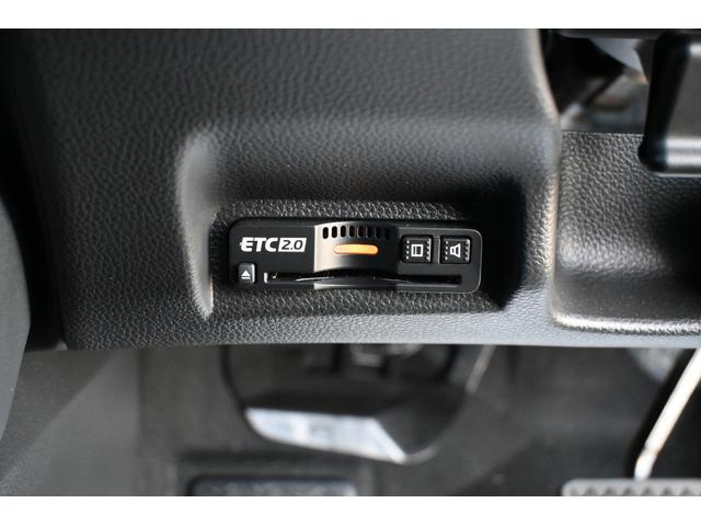ヴェゼル ｅ：ＨＥＶＺ　ホンダセンシング　ホンダコネクトディスプレイナビ　Ｒカメラ　２．０ＥＴＣ　ＦＲドラレコ　障害物センサー　シートヒーター　ＬＥＤライト　アルミホイール　衝突回避支援ブレーキ機能　１オナ　スマキ　Ｄレコ（15枚目）