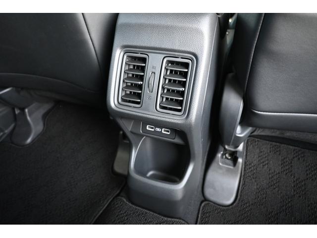 ヴェゼル ｅ：ＨＥＶＺ　ホンダセンシング　ホンダコネクトディスプレイナビ　Ｒカメラ　２．０ＥＴＣ　ＦＲドラレコ　障害物センサー　シートヒーター　ＬＥＤライト　アルミホイール　衝突回避支援ブレーキ機能　１オナ　スマキ　Ｄレコ（23枚目）