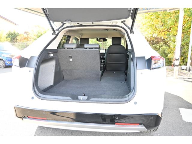 ヴェゼル ｅ：ＨＥＶＺ　ホンダセンシング　ホンダコネクトディスプレイナビ　Ｒカメラ　２．０ＥＴＣ　ＦＲドラレコ　障害物センサー　シートヒーター　ＬＥＤライト　アルミホイール　衝突回避支援ブレーキ機能　１オナ　スマキ　Ｄレコ（26枚目）