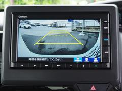 リアカメラでバックも安心 4