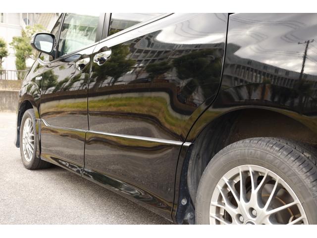 TOYOTA NOAH HYBRID SI WxB III