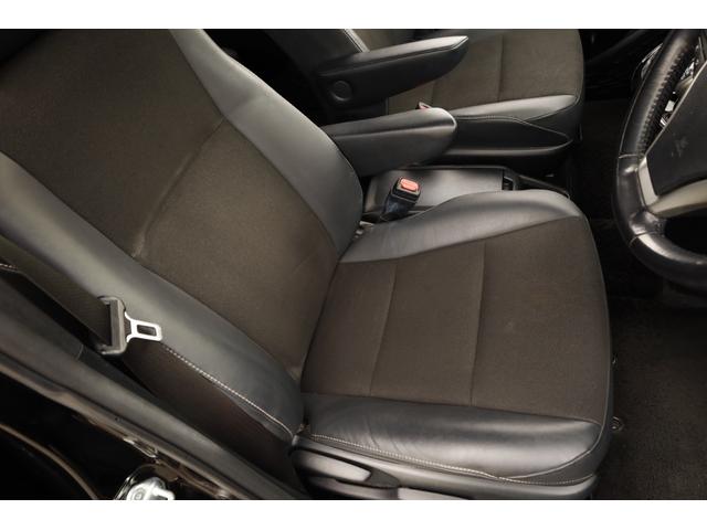 TOYOTA NOAH HYBRID SI WxB III