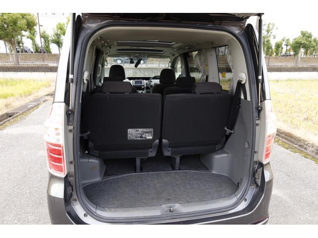 ノア Ｓ　ツインムーンルーフ　８人乗り　純正カーテン　純ナビ　地デジ　バックカメラ　キーレス　左パワースライドドア（32枚目）