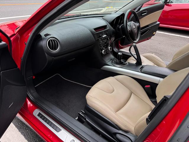 ＲＸ－８ タイプＳ　マツダスピードエアロ　ビルシュタイン車高調　純正フロントスポイラー　後期サイドステップ　スロットル洗浄済み　プラグ、プラグコード交換済み、エアエレメント、バッテリー、交換済み　タンレザーシート（14枚目）