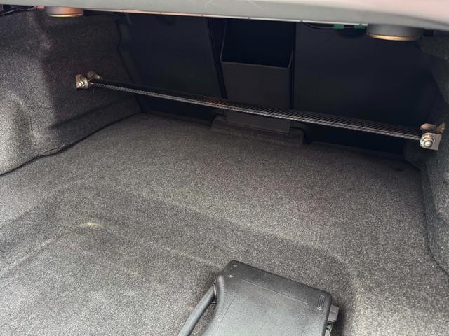 ＲＸ－８ タイプＳ　オートエグゼショック、ダウンサス　純正エアロ　タイプＳ６速　３６０度ドラレコ　圧縮測定済み（18枚目）