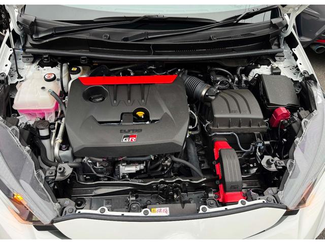 GRヤリス RC オートエアコン 18インチパッケージ とう速トランスファー ガレージ保管 禁煙 ワンオーナー バックカメラ フルセグケンウッドナビ DAT(8枚目)