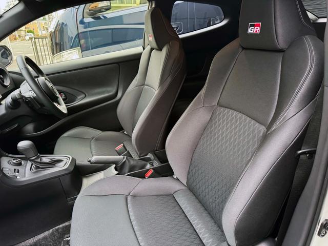 GRヤリス RC オートエアコン 18インチパッケージ とう速トランスファー ガレージ保管 禁煙 ワンオーナー バックカメラ フルセグケンウッドナビ DAT(15枚目)