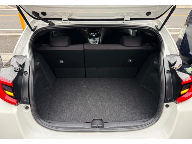 GRヤリス RC オートエアコン 18インチパッケージ とう速トランスファー ガレージ保管 禁煙 ワンオーナー バックカメラ フルセグケンウッドナビ DAT(19枚目)