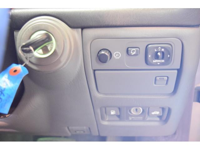 標準仕様車 デュアルEMVパッケージ 法人前オーナー グレーレザーシート リアシートリクライニング&マッサージ機能付 リアバニティーミラー キーレス ETC スペアキー 取説 新車時保証書有(34枚目)