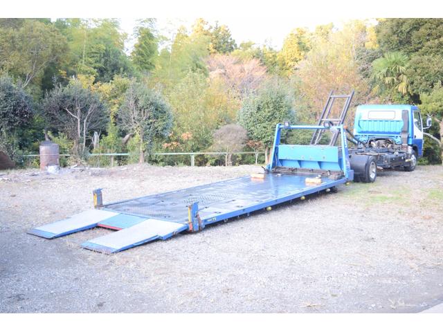 極東ネオα 油圧ゲート フルフラット 積載2350kg 200リッタータンク ラジコン付属 ウィンチ セーフティーローダー 積載車 ワイドロング フルセグ ETC Bluetoothオーディオ(6枚目)