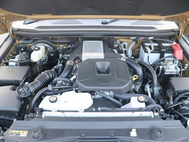 ランドクルーザー２５０ ＺＸファーストエディション　シート表皮本革　１２．３インチＴＦＴカラーメーター＋マルチインフォメーションディスプレイ　本革巻き３本スポークステアリングホイール　本革巻きシフトノブ／シフトベゼル（21枚目）