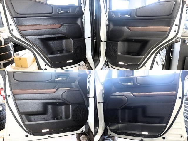 ランドクルーザー２５０ ＶＸファーストエディション　フードモールディング　ラジエーターグリル　バンパー＆グリルプロテクター　カラードアウトサイドドアハンドル　バックドアガーニッシュ　リヤスポイラー　ドライバーモニターカメラ　ステアリングスイッチ加飾（11枚目）