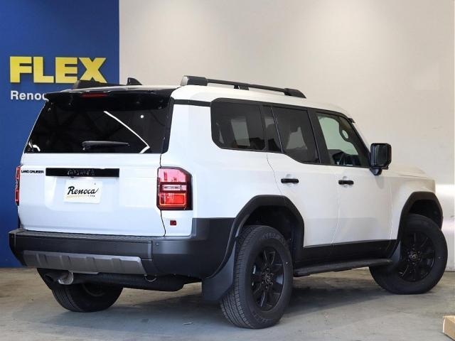 ランドクルーザー２５０ ＶＸファーストエディション　フードモールディング　ラジエーターグリル　バンパー＆グリルプロテクター　カラードアウトサイドドアハンドル　バックドアガーニッシュ　リヤスポイラー　ドライバーモニターカメラ　ステアリングスイッチ加飾（21枚目）