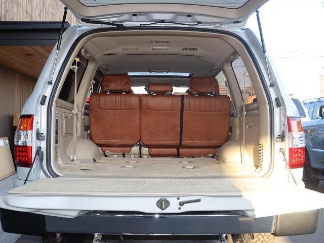 ランドクルーザー100 VXリミテッド Gセレクション BMW MINI純正カラーアイスシルバーオールペイント Gセレクション ハイトコントロール DEANカルフォルニアAW オープンカントリー255/85/16MT サクソンオリジナルマフラー(11枚目)