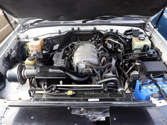 ランドクルーザー100 VXリミテッド Gセレクション BMW MINI純正カラーアイスシルバーオールペイント Gセレクション ハイトコントロール DEANカルフォルニアAW オープンカントリー255/85/16MT サクソンオリジナルマフラー(22枚目)