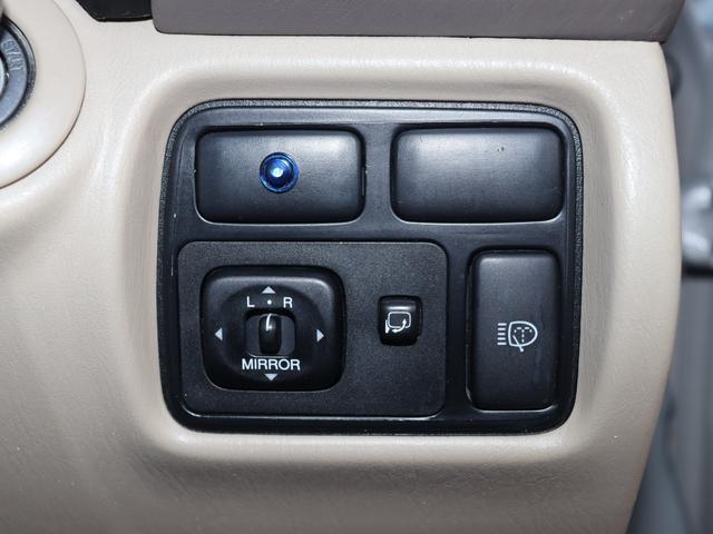 ランドクルーザー100 VXリミテッド Gセレクション BMW MINI純正カラーアイスシルバーオールペイント Gセレクション ハイトコントロール DEANカルフォルニアAW オープンカントリー255/85/16MT サクソンオリジナルマフラー(42枚目)