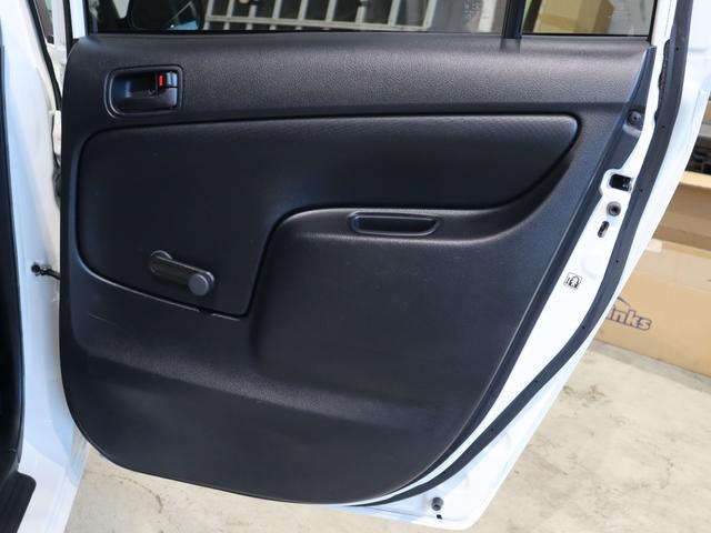 プロボックス ＧＬ　Ｒｅｎｏｃａ　ＥＵＲＯＢＯＸ　トヨタ純正カラー０５８ホワイトガソリン・４ｗｄ　ＧＬグレード　角目フェイスチェンジ　ＥＢ専用グリル　ＤＥＥＮクロスカントリーＡＷ　ＯＰＥＮカントリー１６５／８０／１４ＲＴ（33枚目）