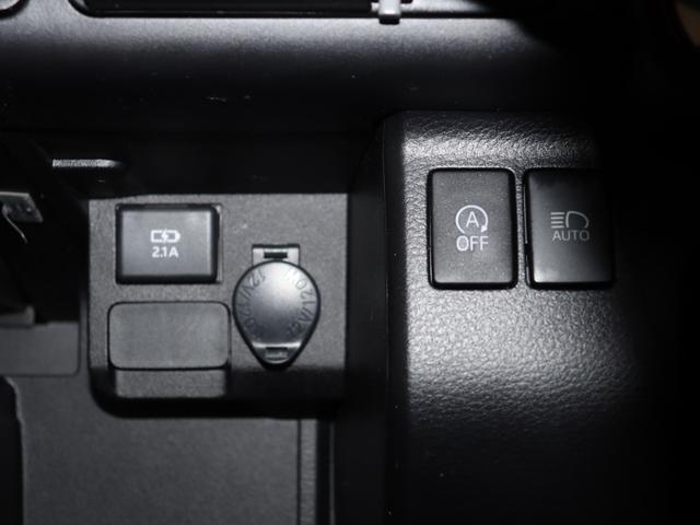 プロボックス GL サニトラオマージュモデル ディーゼルグリーンNEWオールペイント 角目ヘッドライト換装 DEENクロスカントリー OPENカントリー165/80/14RT 社外ナビゲーション フロアマット(30枚目)