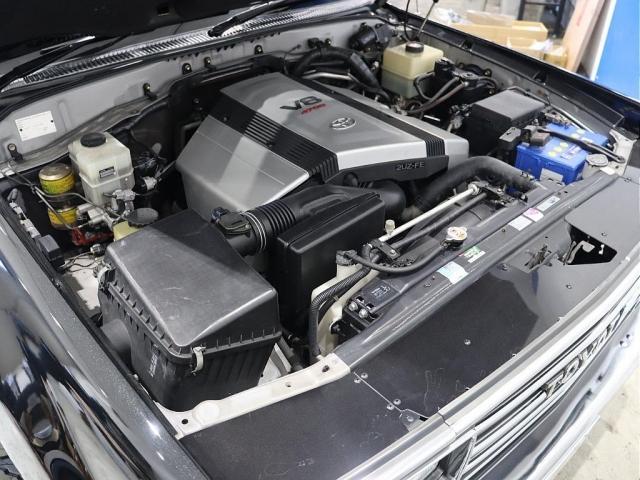 ランドクルーザー１００ ＶＸリミテッド　Ｇセレクション　レクサス純正カラーグラファイトブラックオールペイント　平成１７年最終型５速オートマ搭載　ハイトコントロール　サンルーフ　ＤＥＡＮクロスカントリーＡＷ　ヨコハマジオＭＴ　２３５／８５／１６ＭＴ（33枚目）