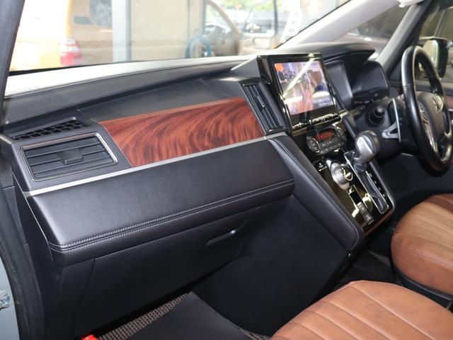 デリカＤ：５ Ｐ　ムーンウォークグレーペイント　ＪＡＯＳオーバーフェンダー　ｃｌａｓｓｉｃブラウンシートカバー　Ｄ５専用ルーフラック　ＢＧＧＯＯＤＲＩＣＨ×ＤＥＡＮクロスカントリー　シートカバー同色ドア内張り（39枚目）