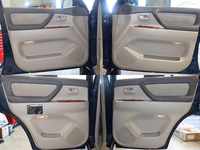 ランドクルーザー１００ ＶＸリミテッド　Ｇセレクション　再販７０純正ブルー　グレードＧセレクション　サンルーフ　丸目ヘッドライト換装　ＤＥＡＮ　カリフォルニアホイール　オープンカントリー２３５／８５／１６ＭＴ　ｃａｒｒｏｚｚｅｒｉａ７インチフルセグナビ搭載（14枚目）