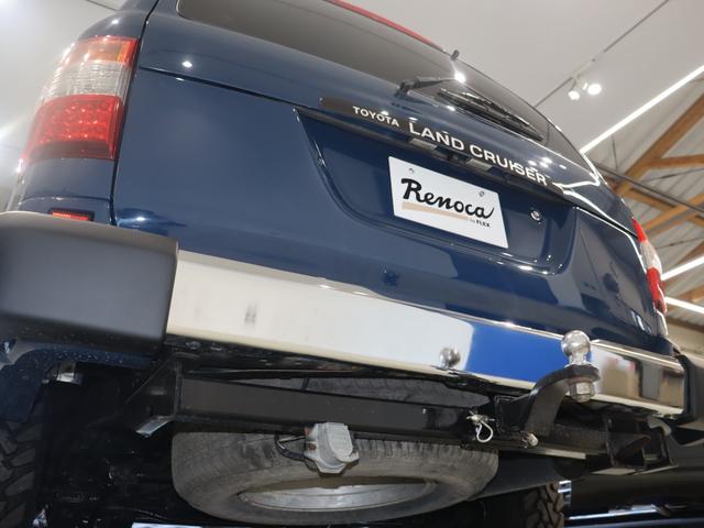 ランドクルーザー１００ ＶＸリミテッド　Ｇセレクション　再販７０純正ブルー　グレードＧセレクション　サンルーフ　丸目ヘッドライト換装　ＤＥＡＮ　カリフォルニアホイール　オープンカントリー２３５／８５／１６ＭＴ　ｃａｒｒｏｚｚｅｒｉａ７インチフルセグナビ搭載（29枚目）