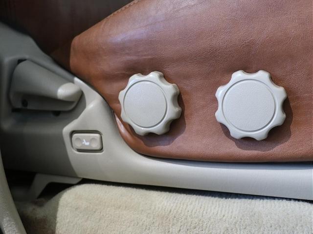 ランドクルーザー１００ ＶＸリミテッド　アンティークブラウンシートカバー　ＤＥＡＮブラックカリフォルニアホイル　ＢＦ　ＧｏｏｄＲｉｃｈ　ＡＴタイヤ　タイミングベルト　６０用　フロント　リアバンパー　クラシックブラウンベットキット（15枚目）