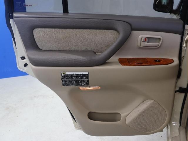 ランドクルーザー１００ ＶＸリミテッド　アンティークブラウンシートカバー　ＤＥＡＮブラックカリフォルニアホイル　ＢＦ　ＧｏｏｄＲｉｃｈ　ＡＴタイヤ　タイミングベルト　６０用　フロント　リアバンパー　クラシックブラウンベットキット（18枚目）